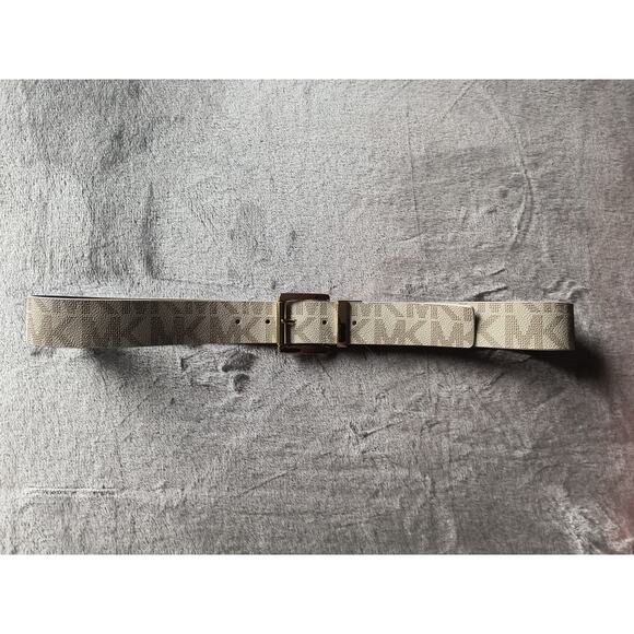 Michael Kors Logo Reversible Belt - Medium Vanilla/Beige main image 11